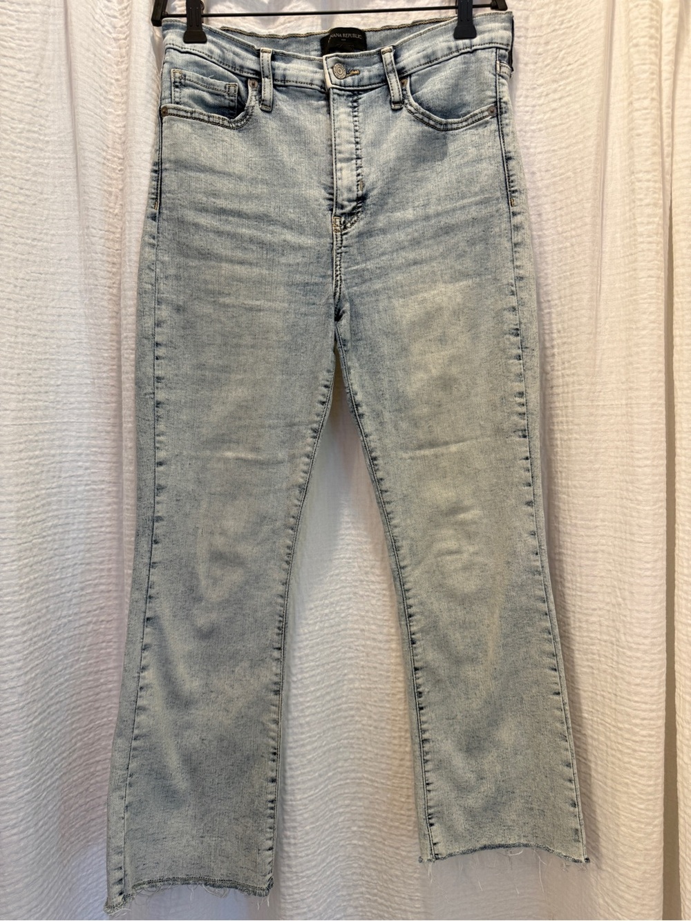Banana Republic High Rise Ankle Flare Jeans Light Wash Raw Hem 28/6